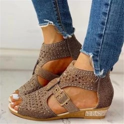 Mollyshoe Studded Hollow Out Peep Toe Buckled Sandals