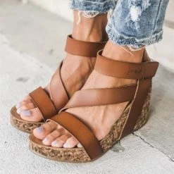 Mollyshoe Hapuku Wedges Sandals