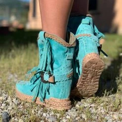 Mollyshoe Vintage Tassel Stone-Washed Boots