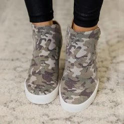 Mollyshoe Wedge Heel Camo Sneakers