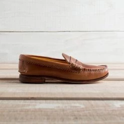 Mollyshoe Women Vintage Slip On Loafers Low Heel Pu Leather Loafers Flats