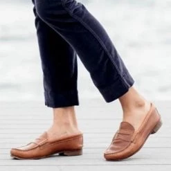 Mollyshoe Women Vintage Slip On Loafers Low Heel Pu Leather Loafers Flats