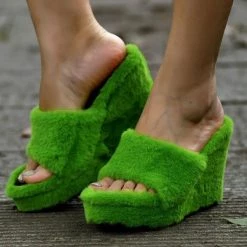 Mollyshoe Chic Fur Platform Wedge Slippers