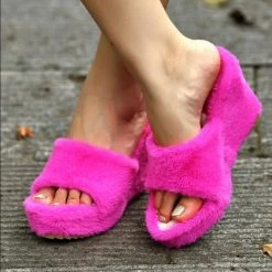 Mollyshoe Chic Fur Platform Wedge Slippers
