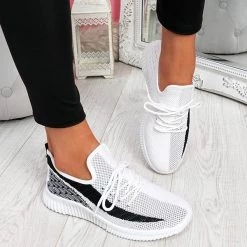 Mollyshoe Breathable Lightweight Lace-Up Sneakers