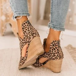 Mollyshoe Leopard Open Toe Wedges 10 Mollyshoe Leopard Open Toe Wedges