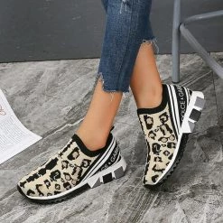 Mollyshoe Trendy Casual Wild Leopard Slip On Sneakers