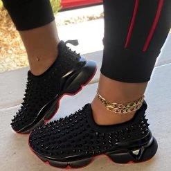 Mollyshoe Rivet Low-Cut Upper Lace-Up Sneakers