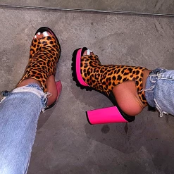 Mollyshoe PU Leather Chunky Heels 7 Mollyshoe PU Leather Chunky Heels