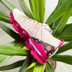 Mollyshoe Air Flower Woven Fashion Sneakers