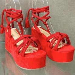 Mollyshoe Solid Velvet Ankle Strap Platform Sandals 19 Mollyshoe Solid Velvet Ankle Strap Platform Sandals