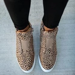 Mollyshoe Extra Mile Wedge Sneakers 24 Mollyshoe Extra Mile Wedge Sneakers