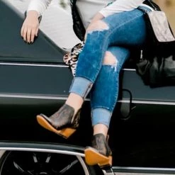 Mollyshoe Women's Western Distressed Leather Boots