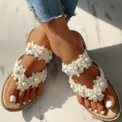 Sandals Mollyshoe Studded Toe Post Flat Slippers