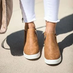 Mollyshoe Wedge Daily Comfy Sneakers